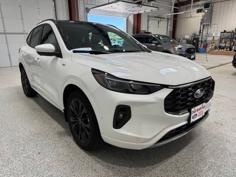 Used 2024 Ford Escape ST-Line Elite w/ Premium Technology Package AWD/4WD image 4