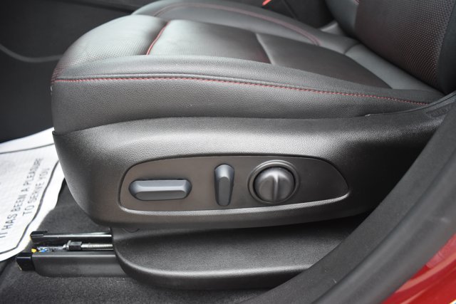 Used 2025 Chevrolet Blazer RS FWD image 14
