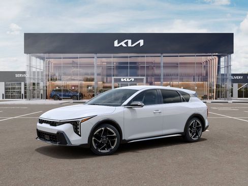 New 2026 Kia K4 GT-Line image 3