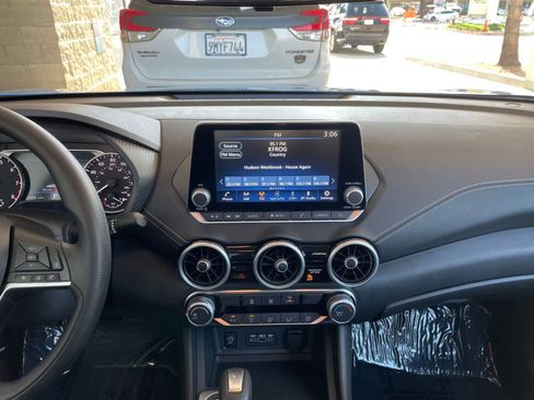 Used 2024 Nissan Sentra SV image 18