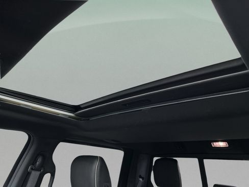 Used 2016 RAM 1500 Limited AWD/4WD image 16