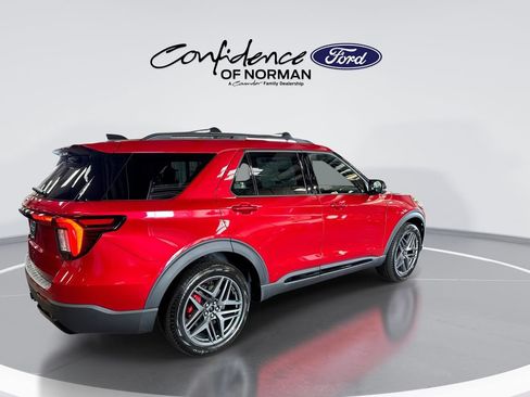 New 2026 Ford Explorer ST-Line w/ ST-Line Street Pack RWD image 9