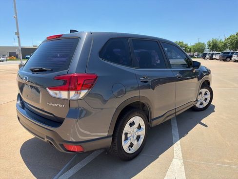 Used 2023 Subaru Forester AWD/4WD image 4