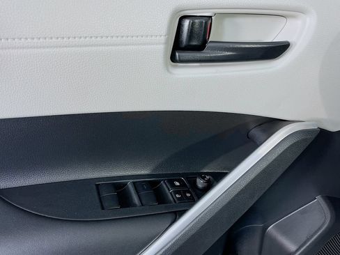 Used 2023 Toyota Corolla Cross L FWD image 24