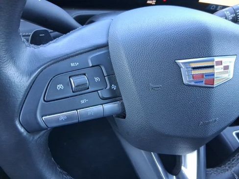 Used 2025 Cadillac XT4 Premium Luxury AWD/4WD image 11