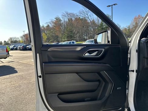 Used 2022 Chevrolet Tahoe RST AWD/4WD image 26