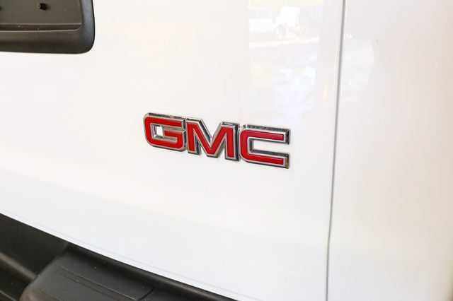 Used 2025 GMC Savana 3500 Extended w/ Driver Convenience Package RWD image 10