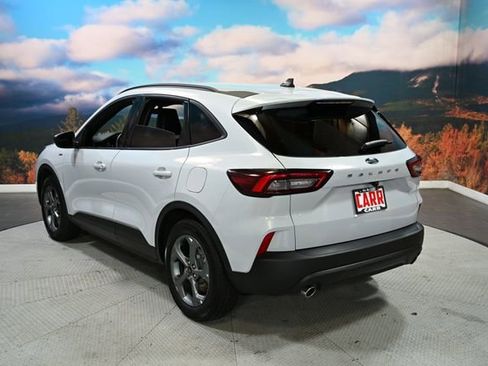 Used 2025 Ford Escape ST-Line image 6