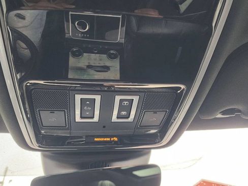Used 2020 Land Rover Range Rover Velar R-Dynamic S AWD/4WD image 27