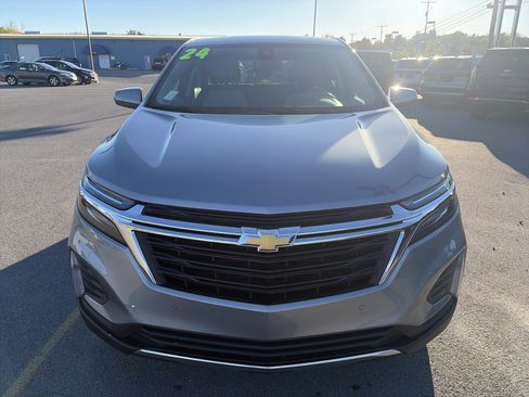 Used 2024 Chevrolet Equinox LT image 9