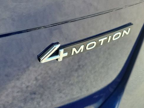 Used 2022 Volkswagen Tiguan SE image 9