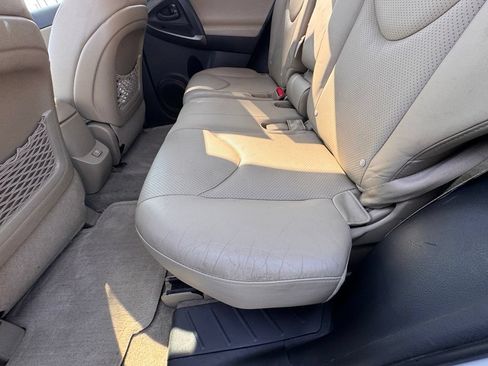 Used 2010 Toyota RAV4 Limited FWD image 22