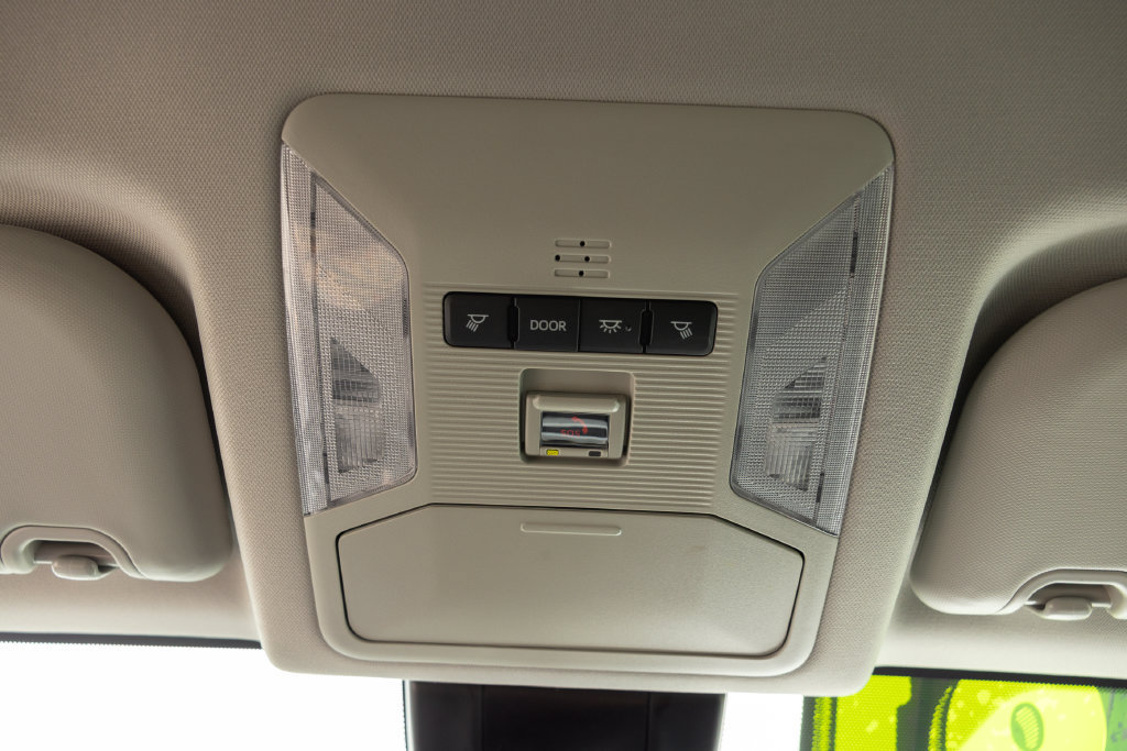 Certified 2025 Toyota RAV4 LE FWD image 21