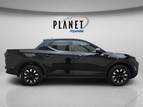 Certified 2025 Hyundai Santa Cruz SE AWD/4WD image 8