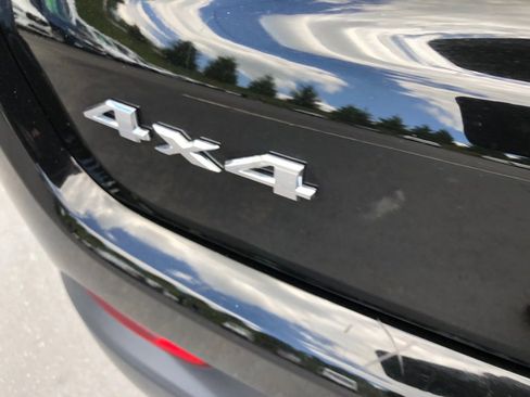 Used 2018 Jeep Compass Limited AWD/4WD image 15