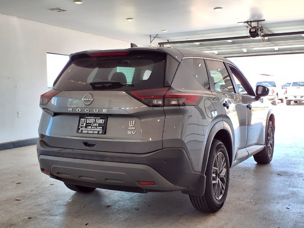 Used 2023 Nissan Rogue S FWD image 15
