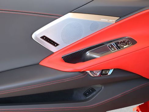 Used 2020 Chevrolet Corvette Stingray Premium Cpe w/ 3LT Preferred Equipment Group image 10