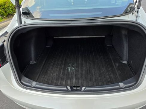 Used 2022 Tesla Model 3 Long Range AWD/4WD image 40