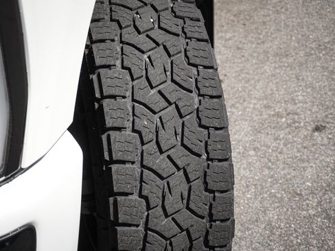 Used 2024 Ford F350 Limited AWD/4WD image 12