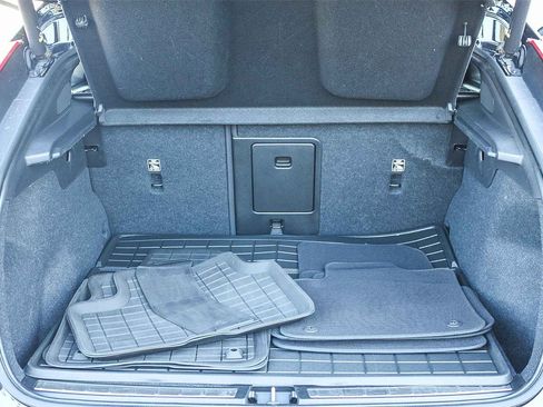 Used 2023 Volvo C40 P8 Recharge Plus w/ Protection Package Premier image 27