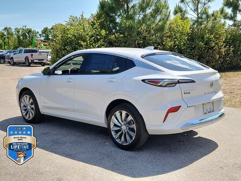 New 2026 Buick Envista Avenir FWD image 3