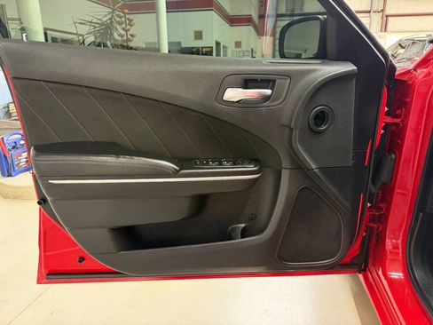 Used 2022 Dodge Charger SXT RWD image 10
