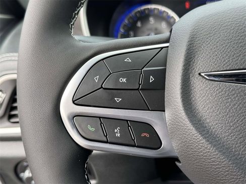 New 2026 Chrysler Pacifica Select image 21