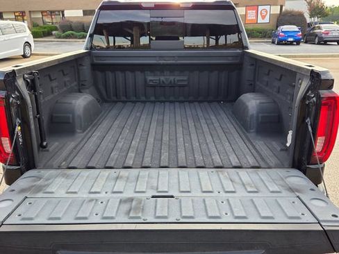 Used 2022 GMC Sierra 1500 SLT w/ SLT Premium Plus Package AWD/4WD image 12