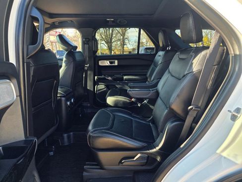 Used 2022 Ford Explorer ST w/ ST Street Pack image 14