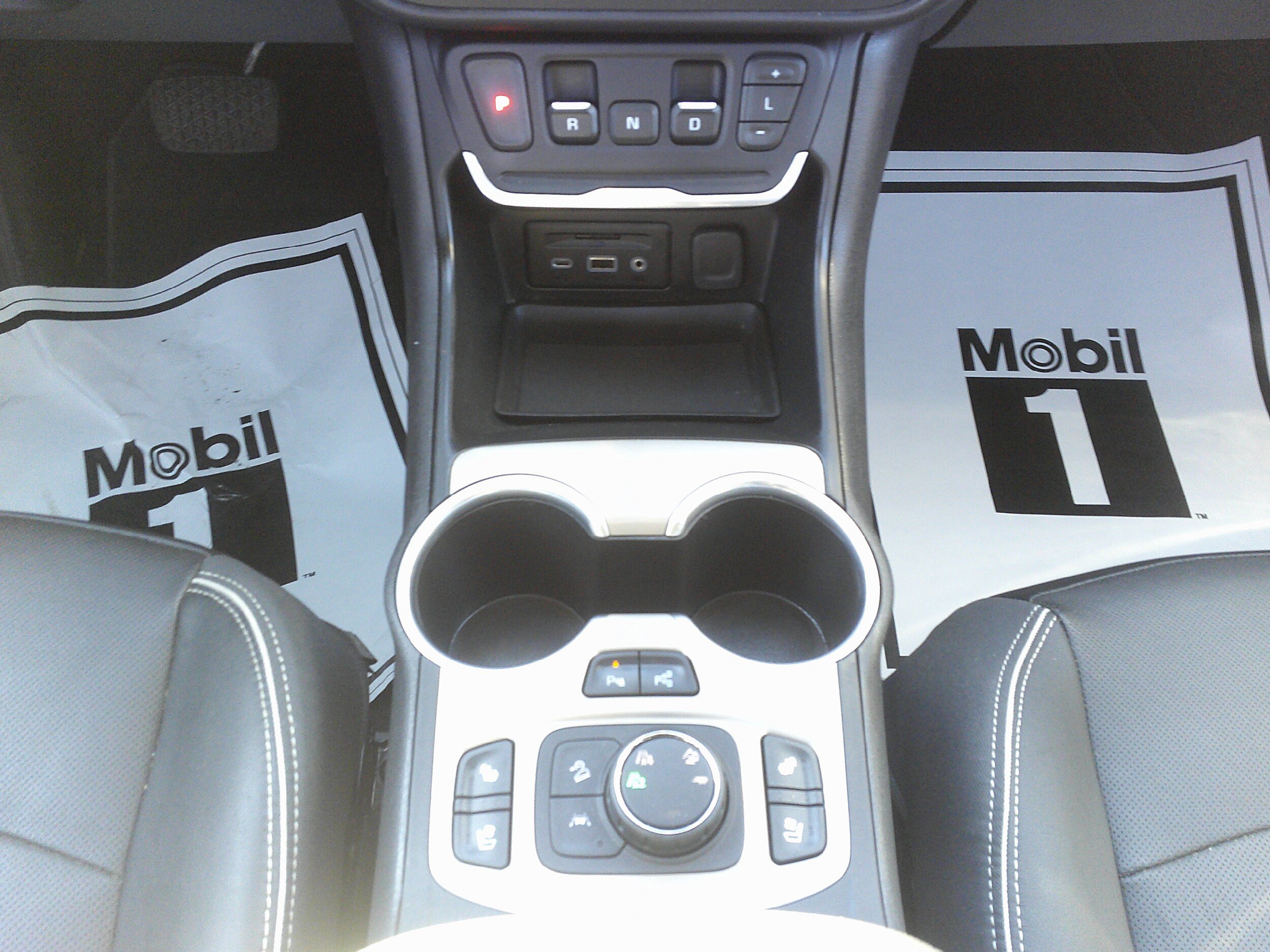 Used 2020 GMC Terrain Denali w/ Denali Premium Package AWD/4WD image 23