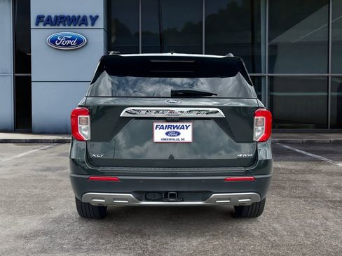 Used 2023 Ford Explorer XLT w/ Equipment Group 202A AWD/4WD image 5