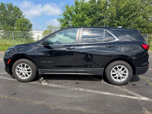 Used 2023 Chevrolet Equinox LT AWD/4WD image 10