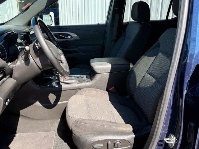 Used 2023 Chevrolet Traverse LT AWD/4WD image 8