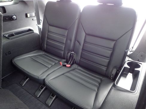 Used 2019 Kia Sorento EX w/ EX Touring Package AWD/4WD image 12