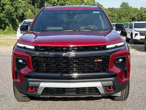 New 2026 Chevrolet Traverse Z71 w/ Driver Confidence Package AWD/4WD image 2