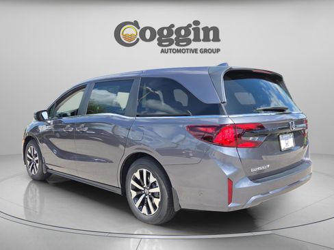 New 2026 Honda Odyssey EX-L image 3