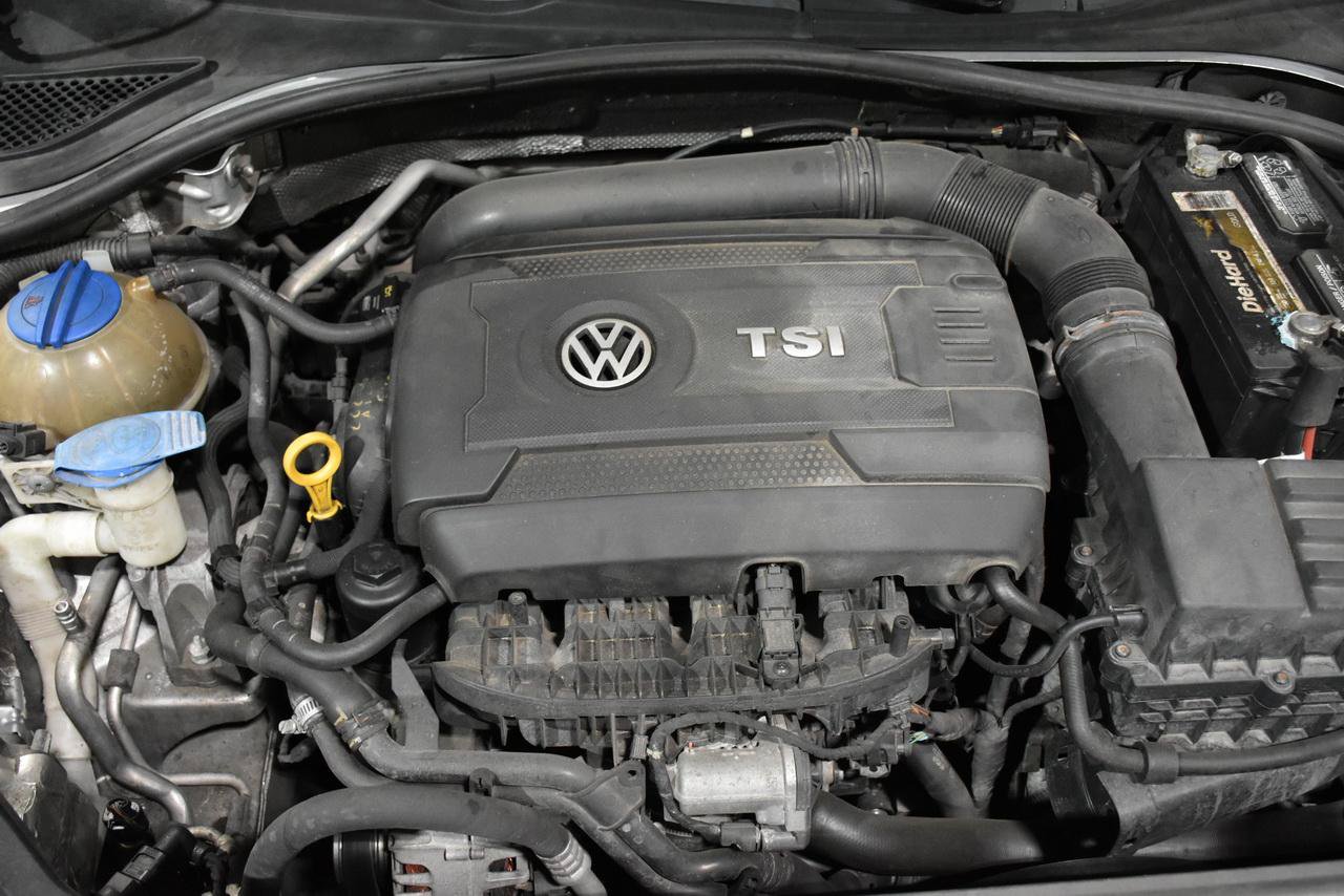 Used 2017 Volkswagen Passat 1.8T SE FWD image 8
