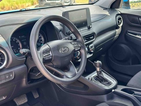 Used 2022 Hyundai Kona SEL image 12