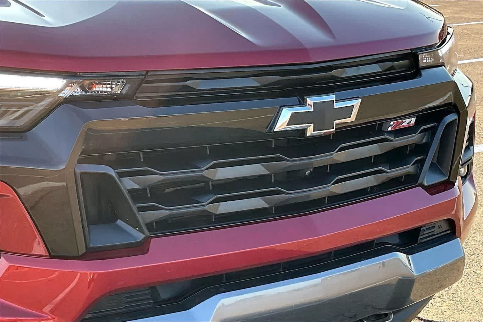 Used 2023 Chevrolet Colorado Z71 w/ Z71 Convenience Package 2 AWD/4WD image 32