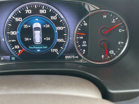 Used 2018 GMC Acadia Denali w/ Technology Package image 12