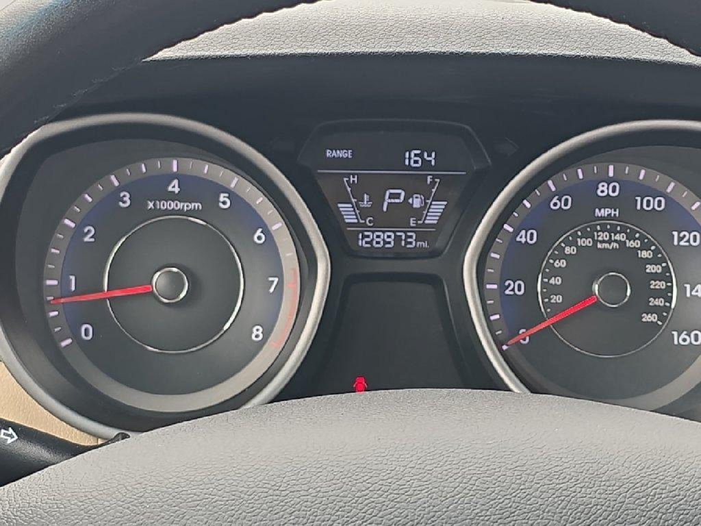 Used 2016 Hyundai Elantra Value Edition FWD image 14