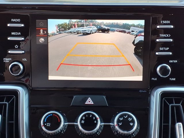 Used 2023 Kia Sorento LX FWD image 12