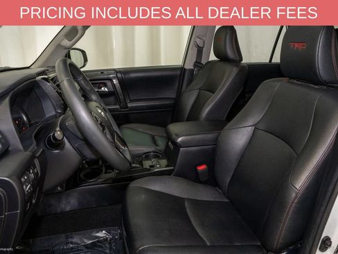 Used 2021 Toyota 4Runner TRD Off-Road Premium w/ Moonroof Package AWD/4WD image 11