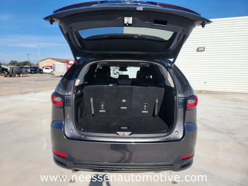 Used 2024 MAZDA CX-90 3.3 Turbo w/ Preferred Plus image 31