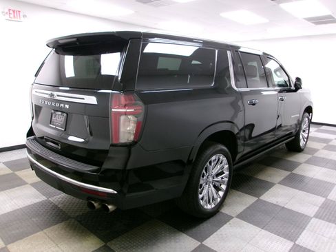 Used 2021 Chevrolet Suburban High Country w/ Premium Package AWD/4WD image 16