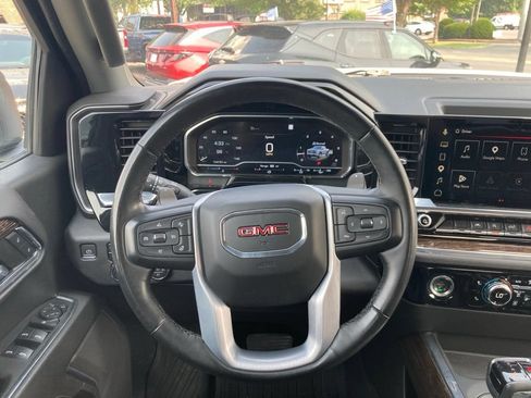 Used 2023 GMC Sierra 1500 Elevation AWD/4WD image 6