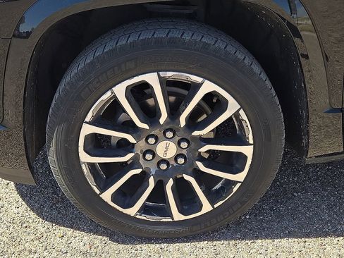 Used 2020 GMC Acadia Denali AWD/4WD image 10