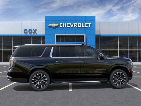 New 2026 Chevrolet Suburban High Country image 5