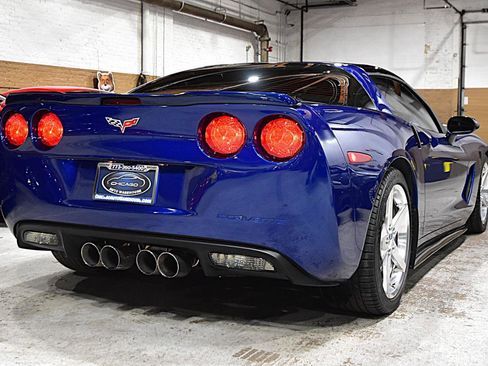 Used 2007 Chevrolet Corvette Coupe w/ Performance Package RWD image 6