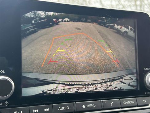 Used 2024 Nissan Altima 2.5 SR image 24